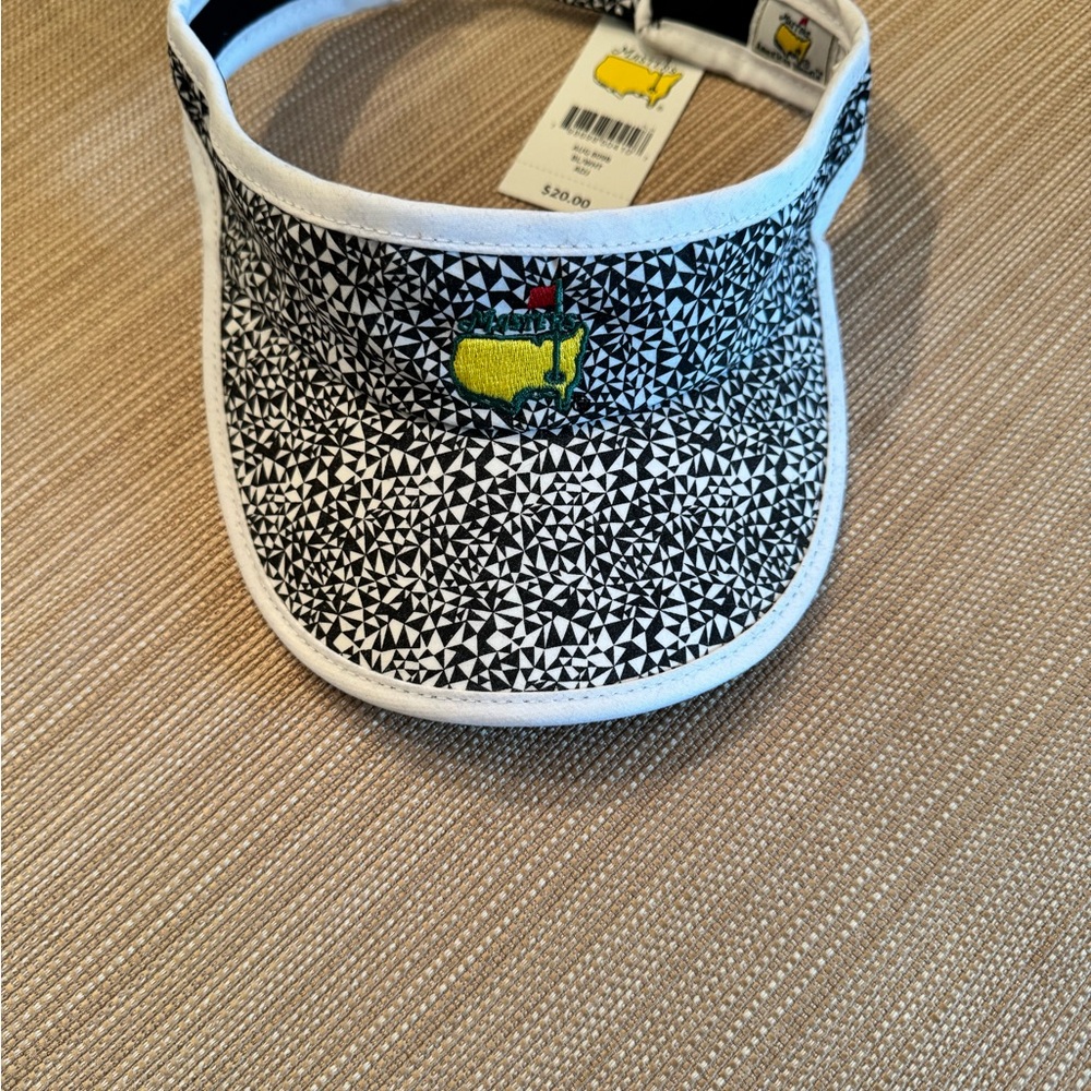 Masters Black and White Patterned Visor